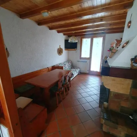 Casa Vacanze Pievepelago דירה *